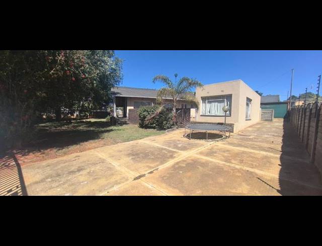 3 BEDROOM HOUSE FOR SALE IN WITPOORTJIE